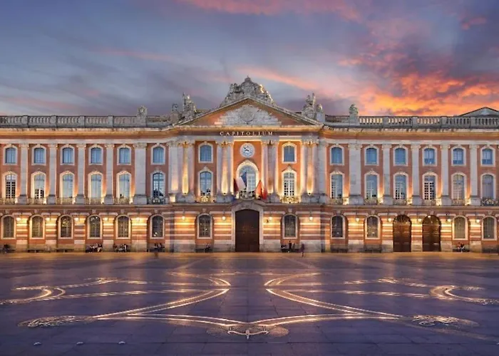 Capitole - T2 Au Coeur De La Rose *