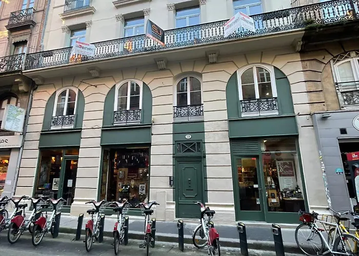 Capitole - T2 Au Coeur De La Rose * Tuluza