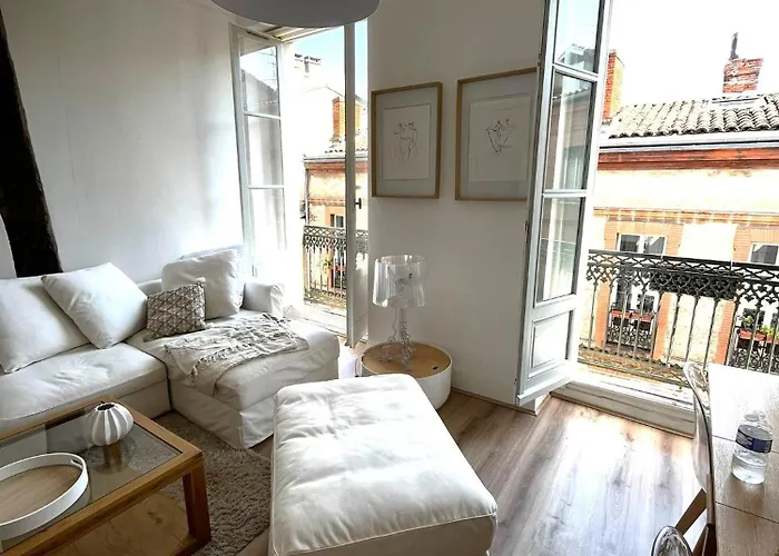 Capitole - T2 Au Coeur De La Rose * Tuluza