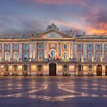 Capitole - T2 Au Coeur De La Rose *